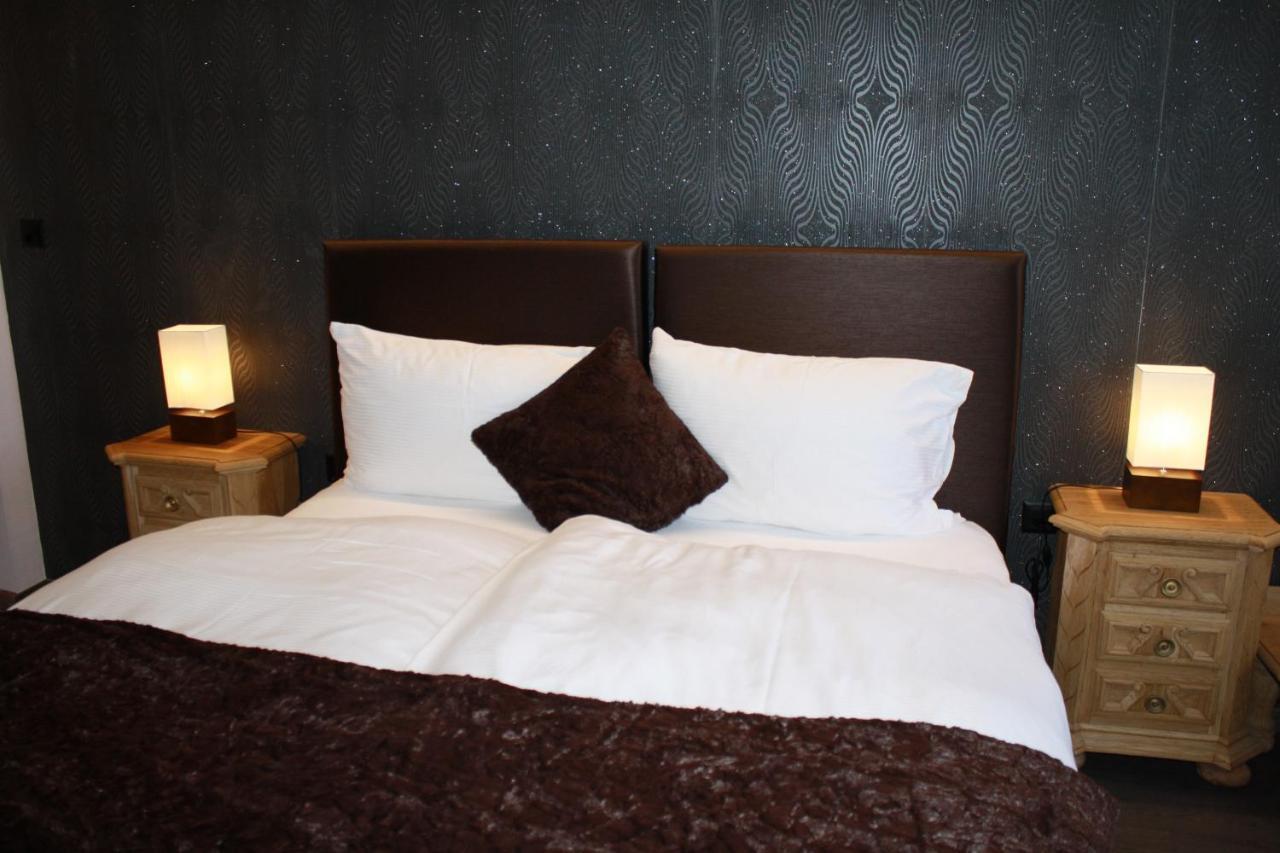 Hotel De La Gare Монте Екстериор снимка