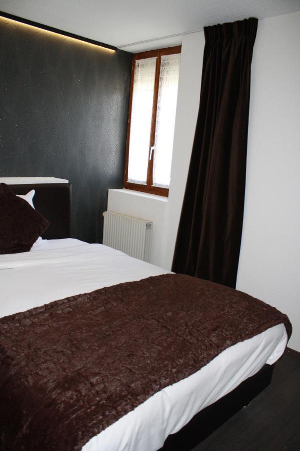 Hotel De La Gare Монте Екстериор снимка