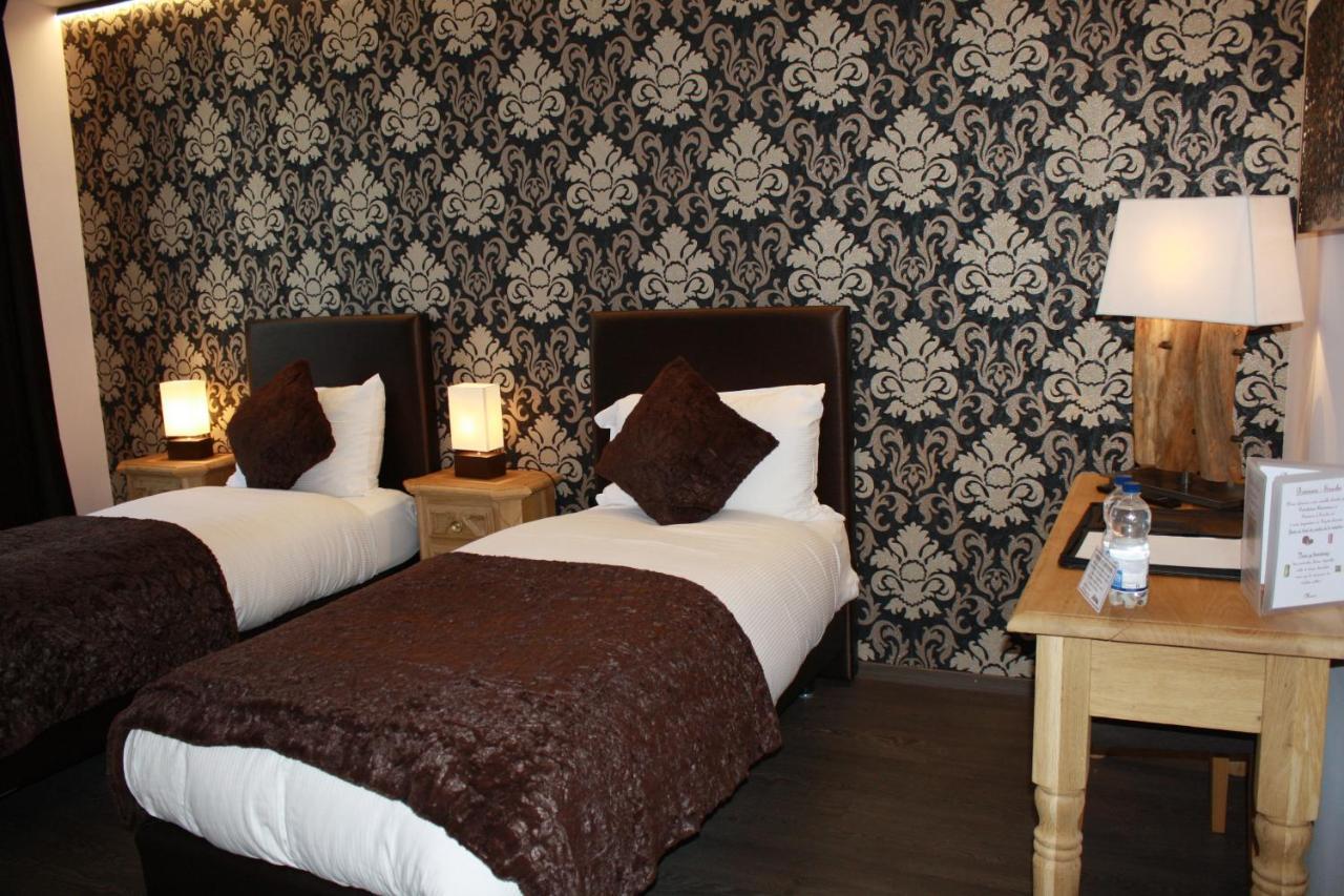Hotel De La Gare Монте Екстериор снимка