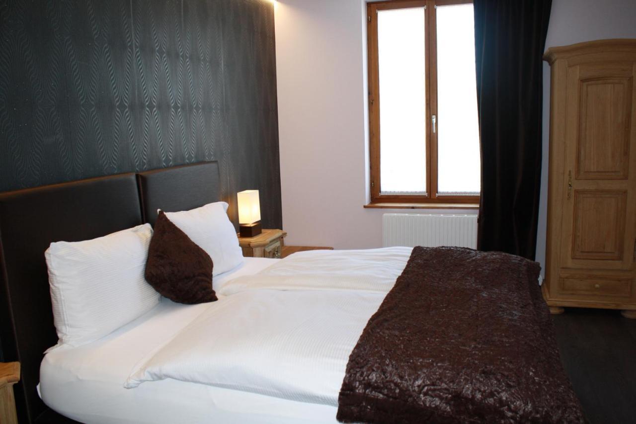 Hotel De La Gare Монте Екстериор снимка