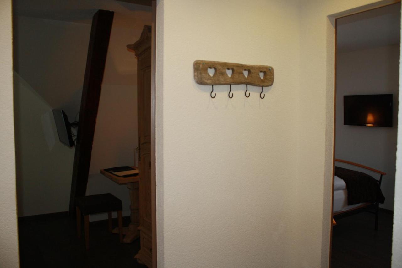Hotel De La Gare Монте Екстериор снимка