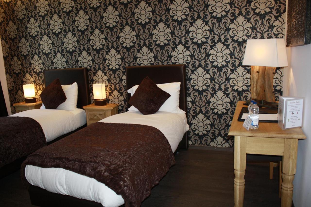 Hotel De La Gare Монте Екстериор снимка