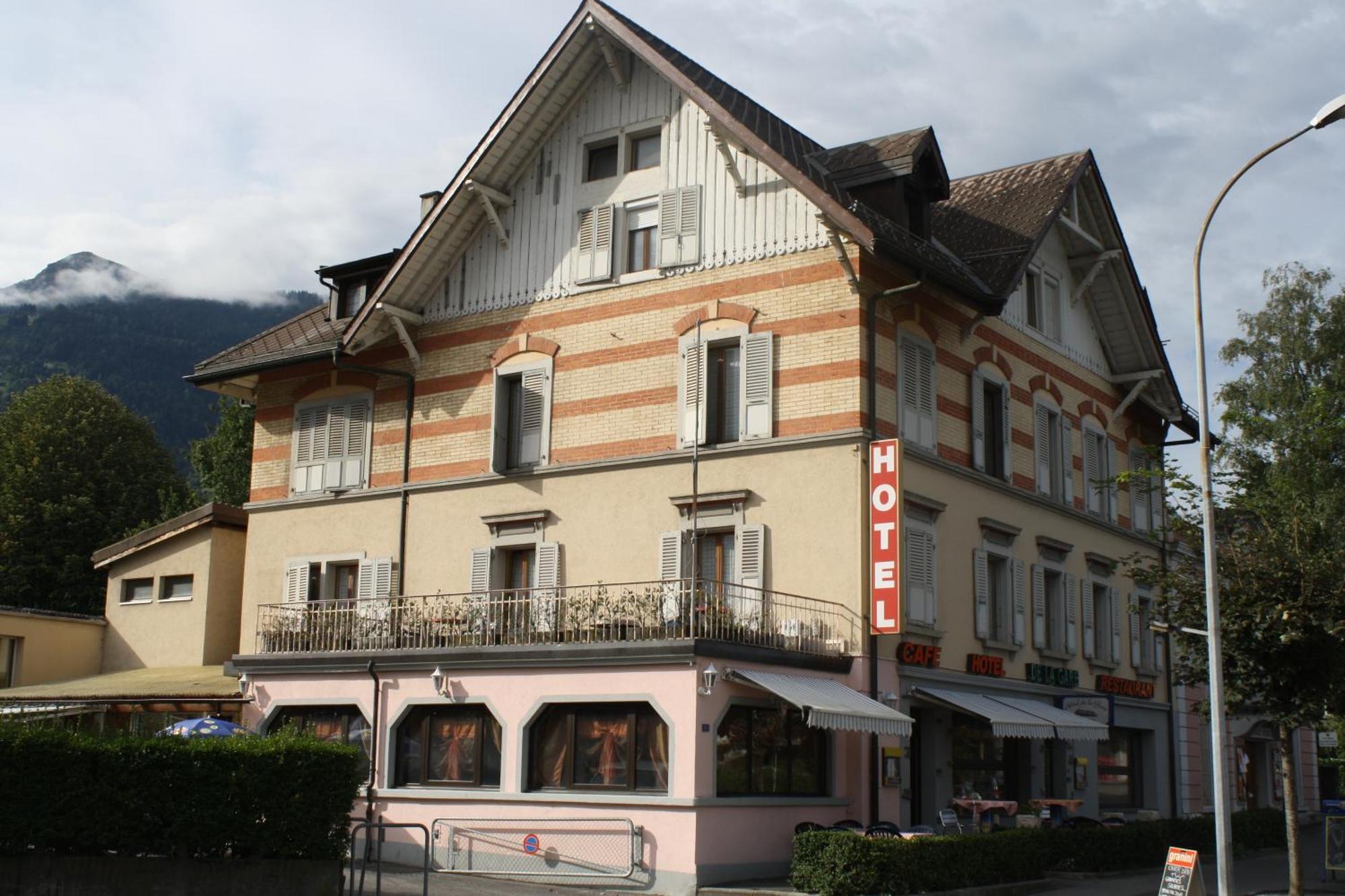 Hotel De La Gare Монте Екстериор снимка